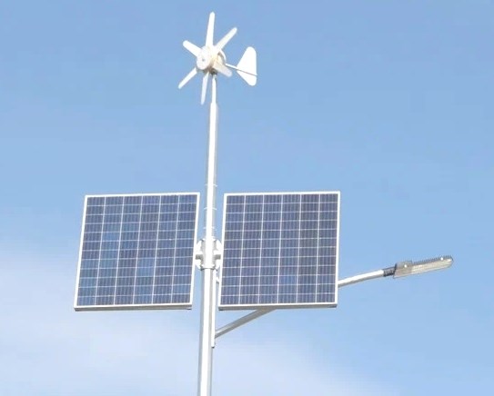 Ветро-солнечный светильник 140Вт WSL-140-w700-pv270-bat120-24 - фото 4905